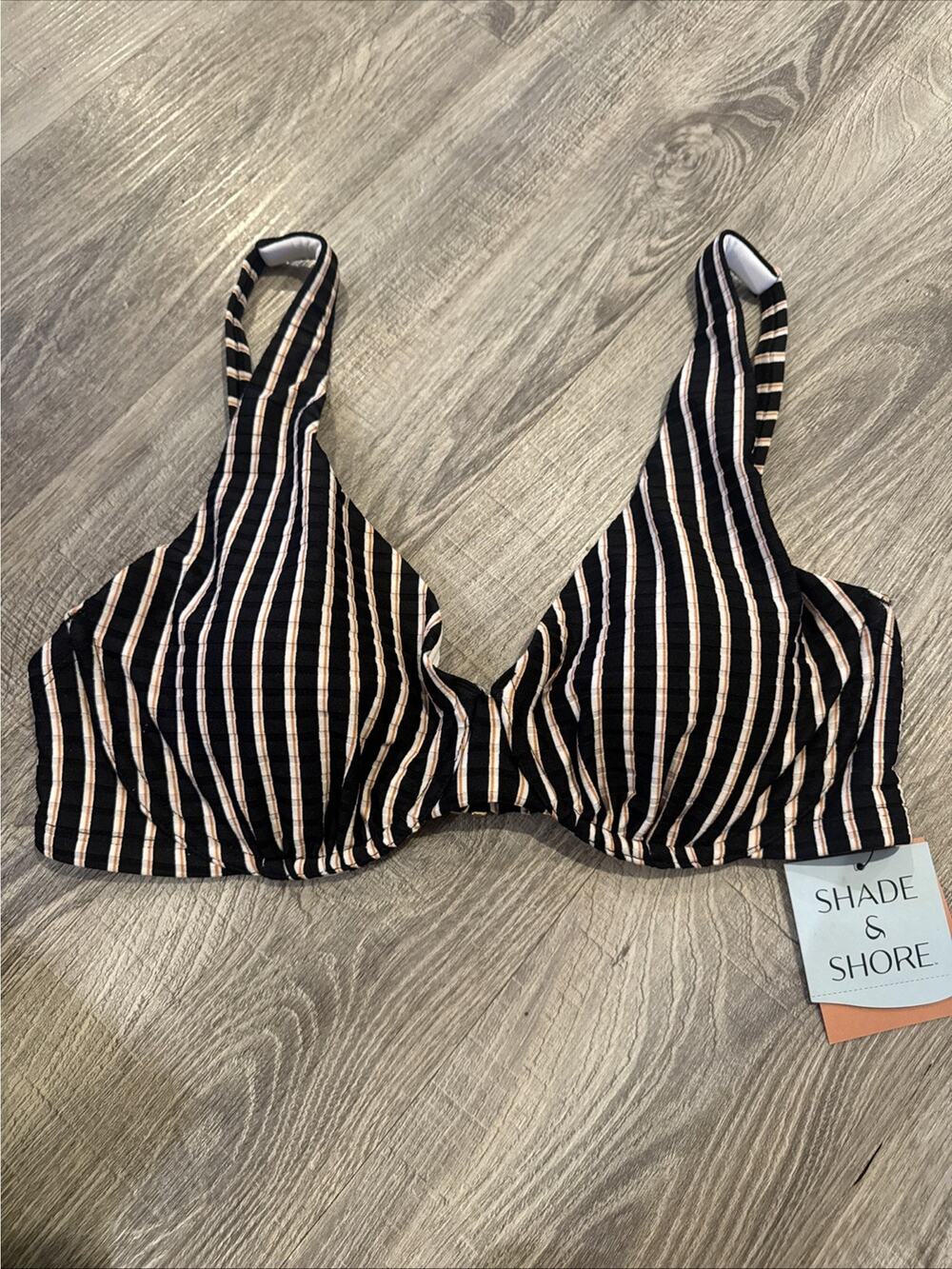 shade and shore bikini top 36DD Black White Orange Stripped